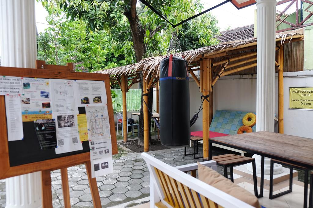 Hoz Bed & Breakfast Джок'якарта Екстер'єр фото